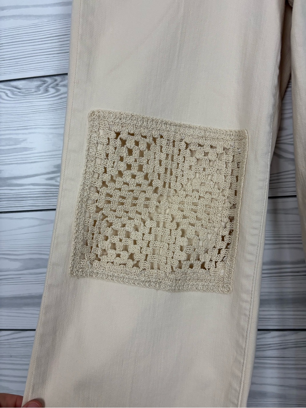 Judy Blue Burlington crochet patch high waisted jeans size 9/29 cream color - Picture 4 of 12